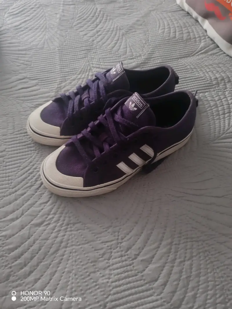 Zapatillas Adidas moradas semi nuevas talla 39 - 2