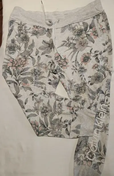 Buzo floral Calvin Klein - miniatura 1