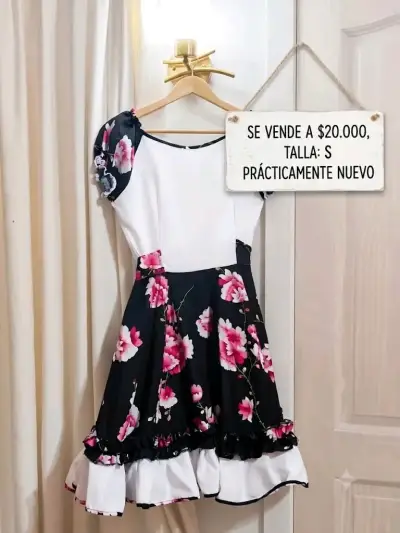 Vestido floral blanco y negro talla S - miniatura 1