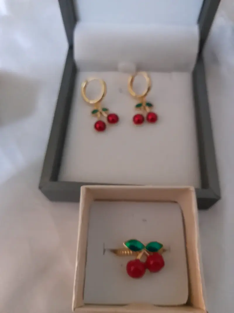 Set de joyería con cerezas en dorado y rojo baño - 3