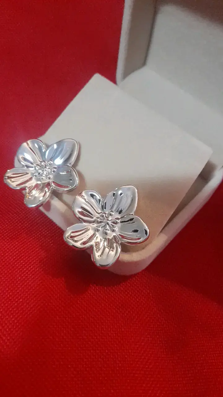 Aros de baño plata en forma de flor - 4