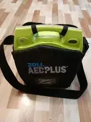 Desfibrilador Zoll AED Plus con funda - miniatura 1