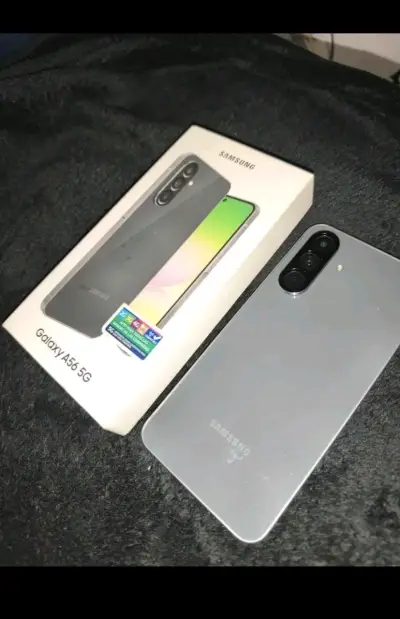 Samsung Galaxy A56 5G en buen estado - miniatura 1