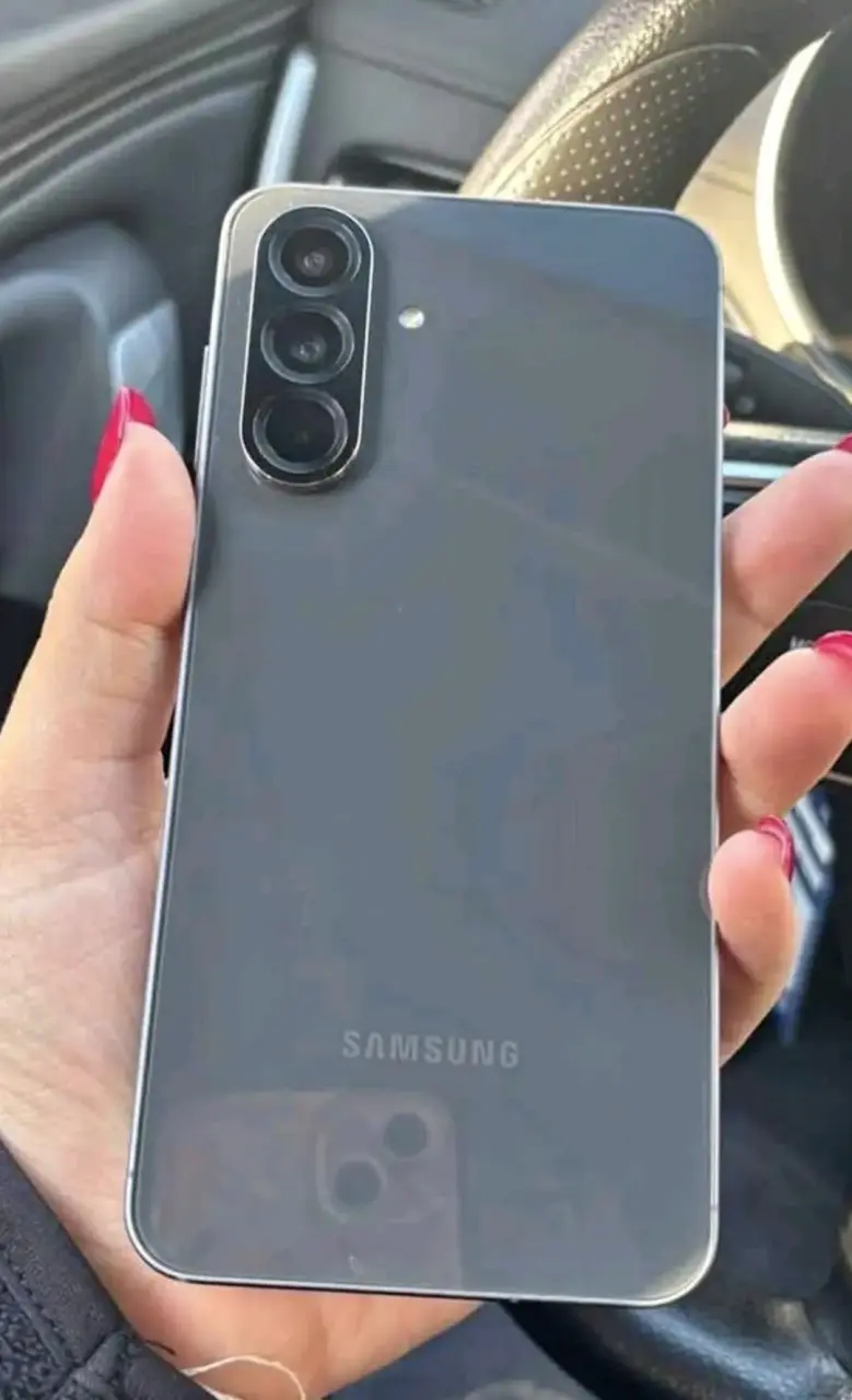Samsung Galaxy A56 5G en buen estado - 2