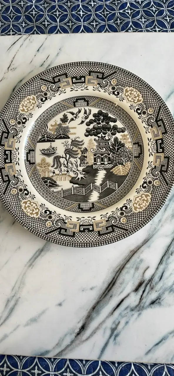 Plato decorativo Royal Stafford con diseño oriental - 2