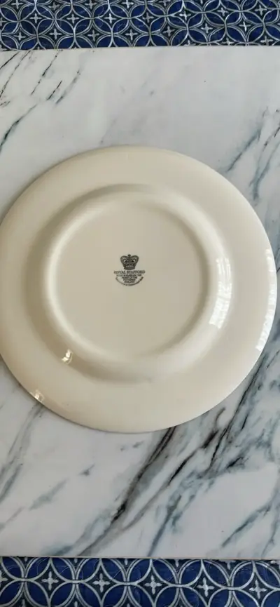 Plato decorativo Royal Stafford con diseño oriental - miniatura 3