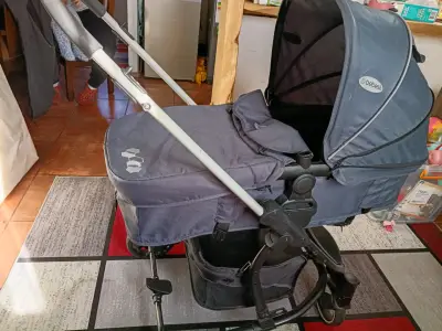 Coche de bebé Bebeconfort con silla de auto - miniatura 3