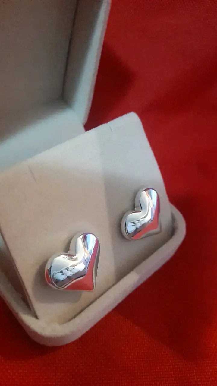 Aros de corazón en baño brillantes - 2