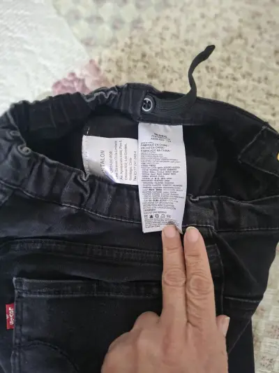 Jeans negros Levi's Pull-On para niño - miniatura 4