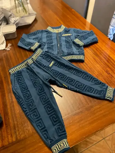 Conjunto de ropa para bebé con diseños variados - miniatura 4