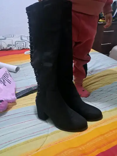 Botas negras altas 35 - miniatura 1