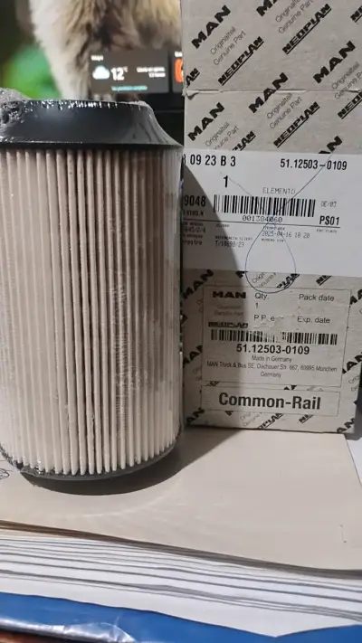 Filtro de combustible MAN original para camiones - miniatura 1