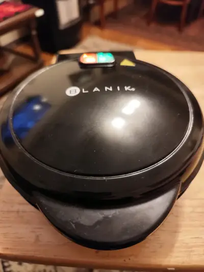 Máquina para hacer omelette Blanik negra - miniatura 5
