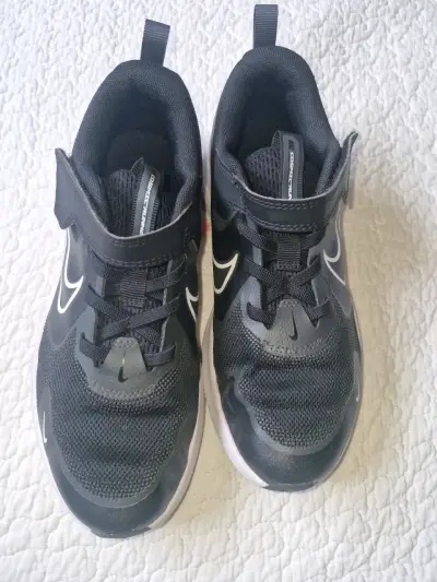 Zapatillas deportivas negras para niños Nike - miniatura 1