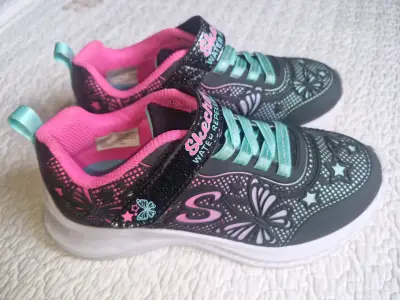 Zapatillas Skechers niña con diseño - miniatura 1