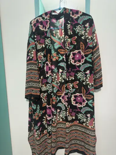 Kimono floral negro Zibel talla M - miniatura 1