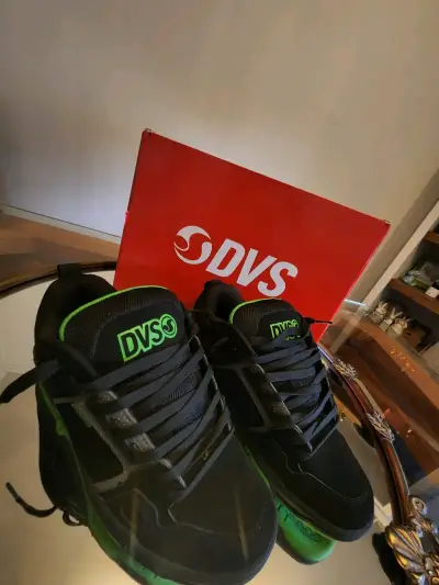 Zapatillas  negras y verdes para hombre talla 43 - miniatura 5