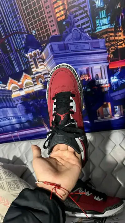 Zapatillas deportivas rojas Nike Air Jordan - miniatura 2