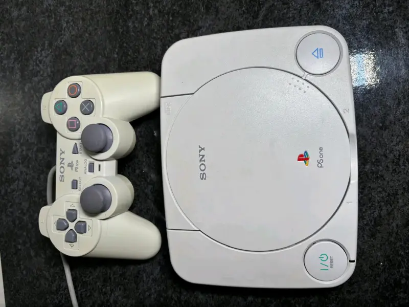 Consola PlayStation One retro operativa - 2