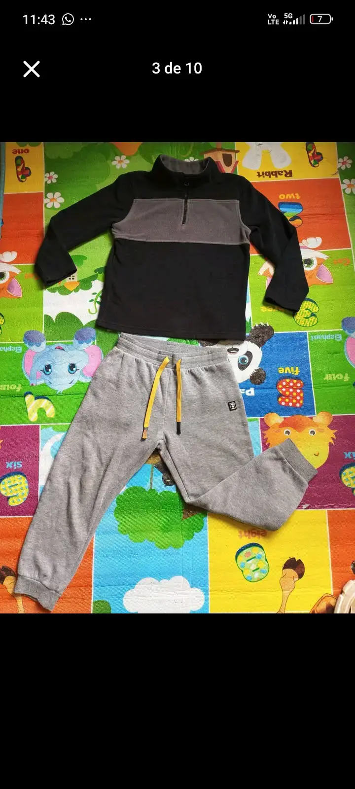 Conjunto de ropa infantil Coach con jeans negros - 4