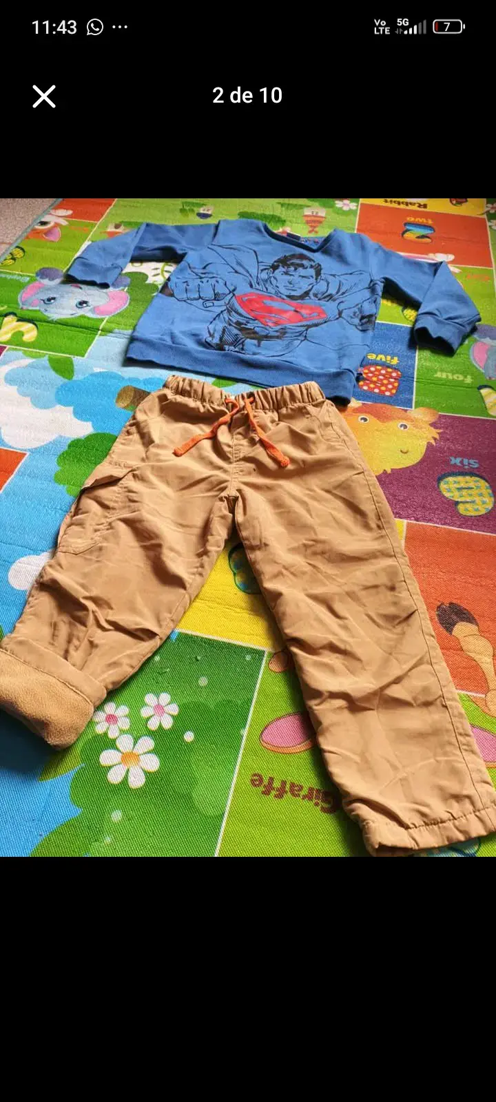 Conjunto de ropa infantil Coach con jeans negros - 5