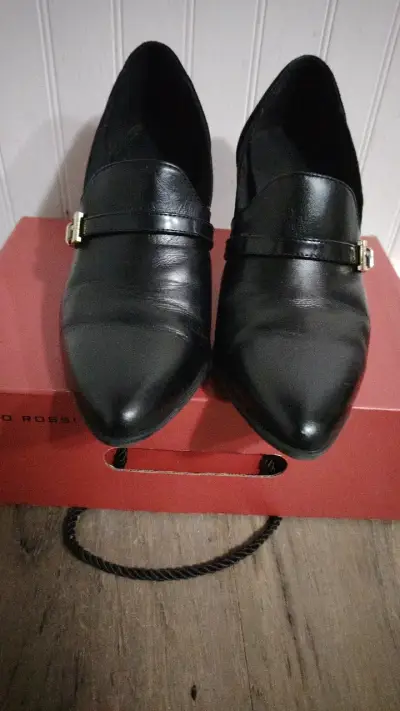 Zapatos de cuero negro Bruno Rossi con tacón - miniatura 4