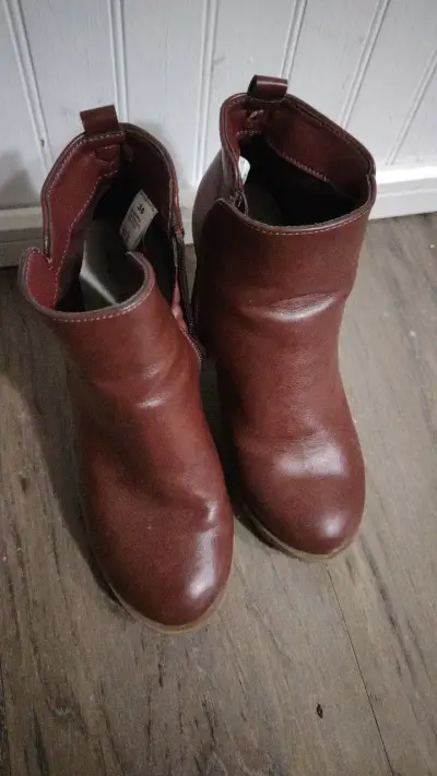 Botines de cuero marrón con tacón alto - miniatura 1