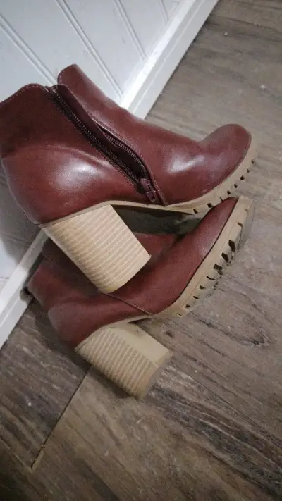 Botines de cuero marrón con tacón alto - miniatura 3