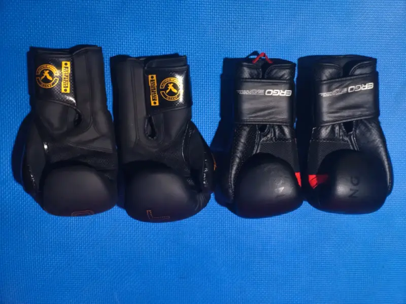 Guantes de boxeo negros Outshock y Javco 12 oz - 2