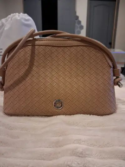 Bolso bandolera Guess negro elegante - miniatura 5