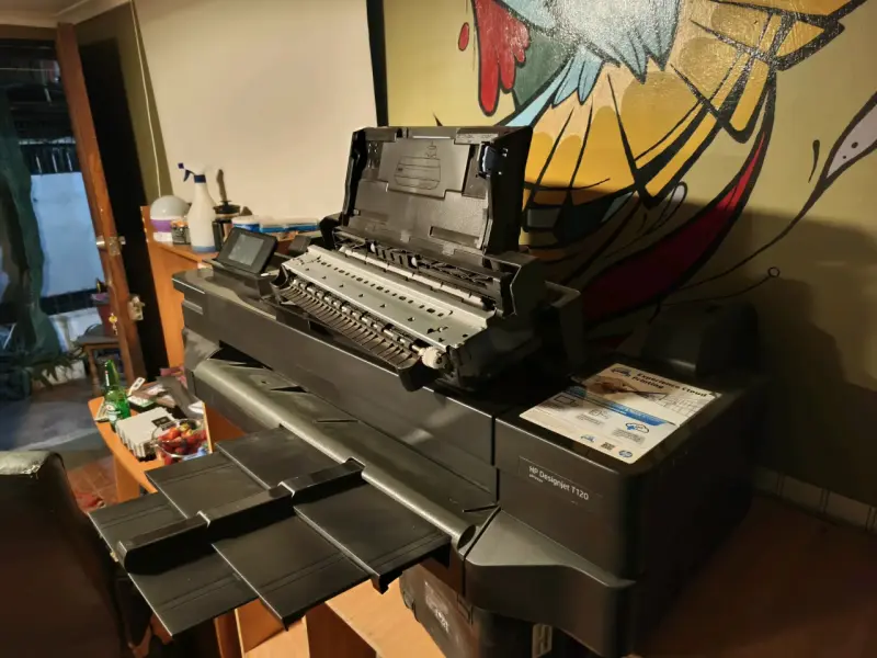 Impresora HP DesignJet T120 para planos y gráficos - 2