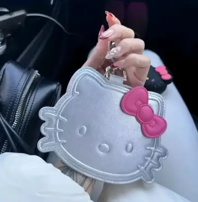 Porta Tarjeta  Hello Kitty plateado con lazo rosa - miniatura 2