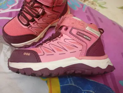 Zapatillas de trekking para niños rosadas - miniatura 1