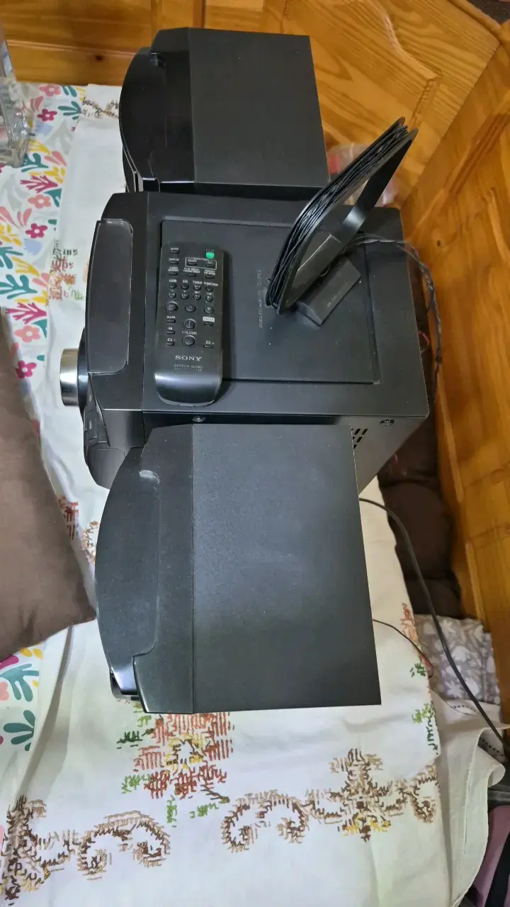 Sistema de sonido Sony con parlantes potentes - 5