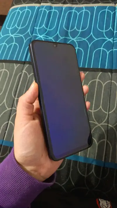 Samsung Galaxy A16 128GB en excelente estado - miniatura 2
