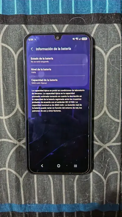 Samsung Galaxy A16 128GB en excelente estado - miniatura 5