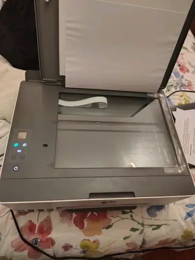 Impresora multifuncional HP con escáner - miniatura 2