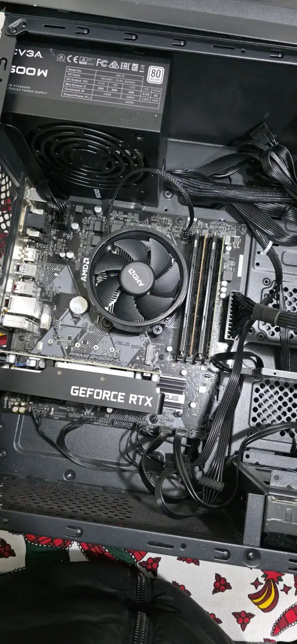 PC Gamer. Tarjeta Gráfica GeForce RTX y Procesad - 1