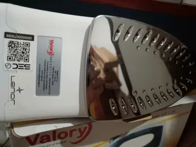 Plancha eléctrica Valory VP 115 1200W - miniatura 2