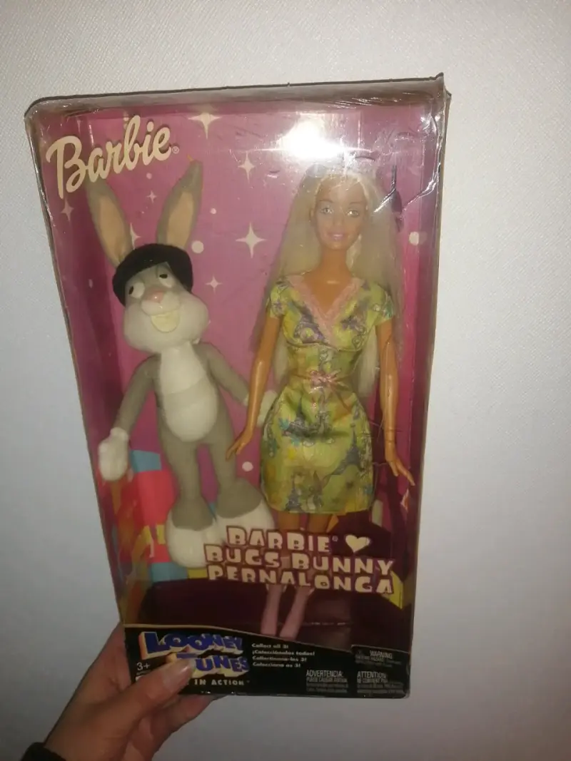 Muñeca Barbie y Bugs Bunny Looney Tunes - 2