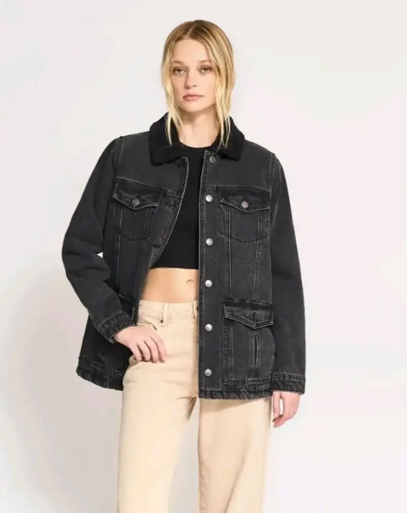 Chaqueta de mezclilla negra con forro de borrego - 2