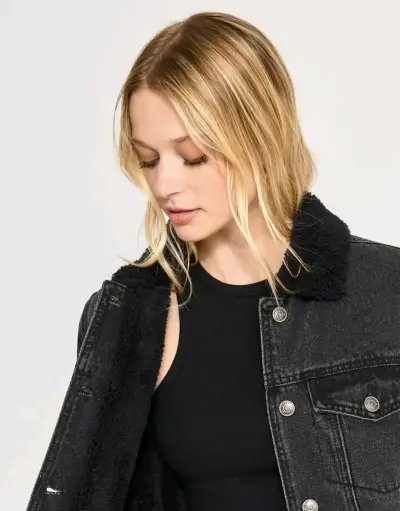 Chaqueta de mezclilla negra con forro de borrego - miniatura 4
