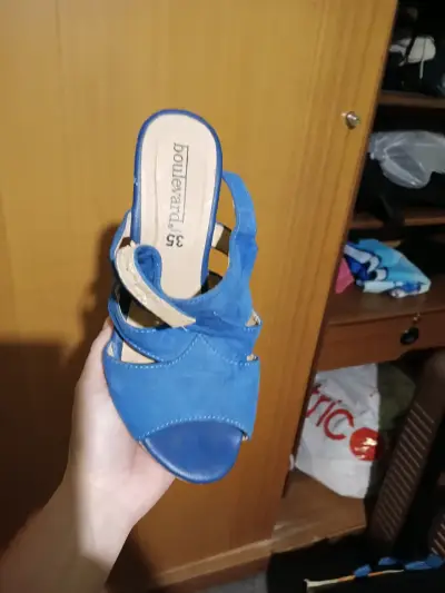 Sandalias de tacón azul con plataforma de corcho - miniatura 2