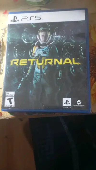 Juego PS5 Returnal en buen estado - miniatura 1