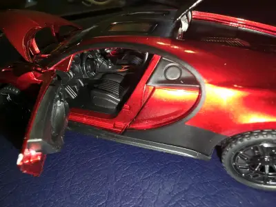 Auto 1:32 deportivo Bugatti Chirob Rojo diamantado - miniatura 4