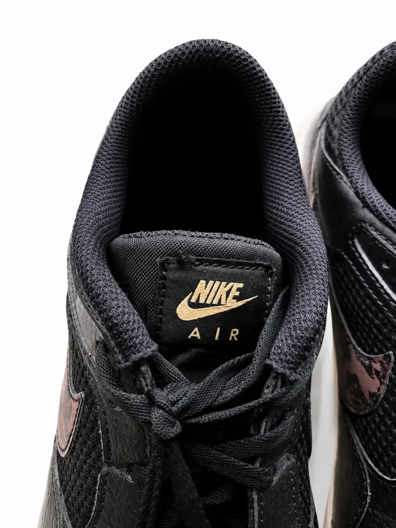 Zapatillas Nike Air negras con estampado animal - 3