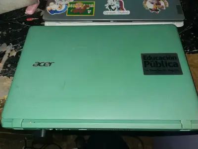 Notebook Acer  Windows 10 Verde - miniatura 2