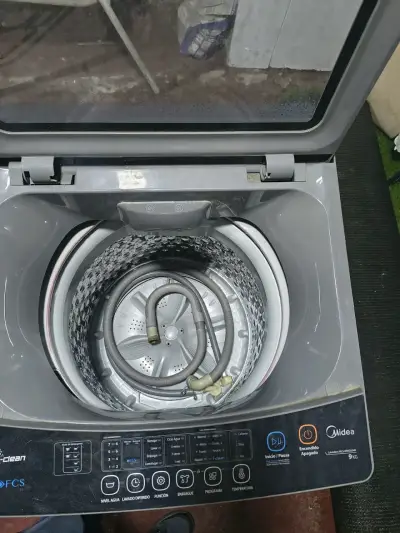 Lavadora Midea 9kg y refrigerador seminuevo. - miniatura 3
