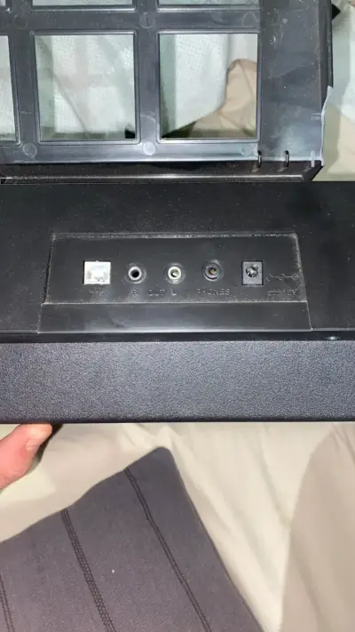 Teclado electrónico con soporte y atril - miniatura 2