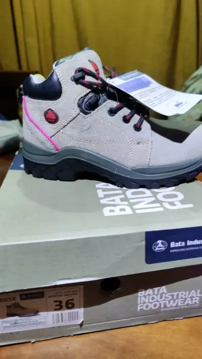 Botas de seguridad Bata Industrials talla 36 - miniatura 3